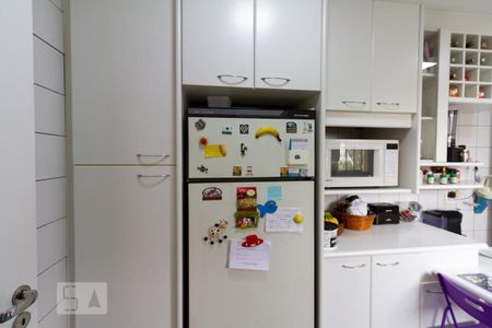 Apartamento à venda com 115m², 3 quartos e 3 vagas Apartamento à venda com 115m², 3 quartos e 3 vagasCozinha