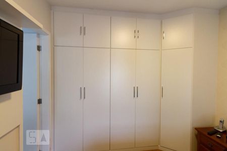 Apartamento à venda com 115m², 3 quartos e 3 vagas Apartamento à venda com 115m², 3 quartos e 3 vagasSuíte - Armários