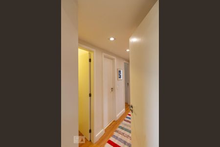 Apartamento à venda com 115m², 3 quartos e 3 vagas Apartamento à venda com 115m², 3 quartos e 3 vagasCorredor