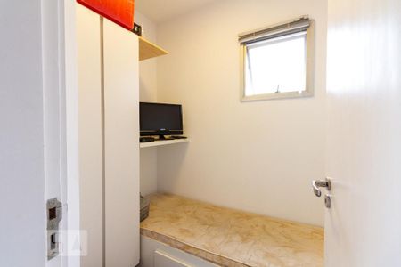 Apartamento à venda com 115m², 3 quartos e 3 vagas Apartamento à venda com 115m², 3 quartos e 3 vagasQuarto de serviço