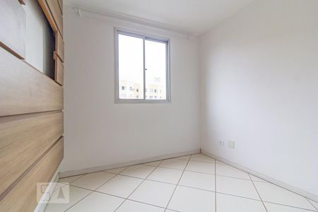Quarto 2 de apartamento para alugar com 3 quartos, 50m² em Fazendinha, Curitiba