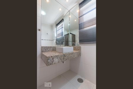 Apartamento à venda com 94m², 3 quartos e 1 vagaBanheiro social