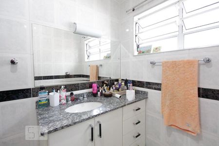 Casa à venda com 165m², 3 quartos e 3 vagas Casa à venda com 165m², 3 quartos e 3 vagassuíte 1