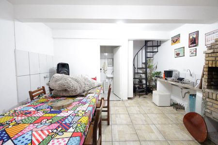 Casa à venda com 165m², 3 quartos e 3 vagas Casa à venda com 165m², 3 quartos e 3 vagasEspaço Gourmet