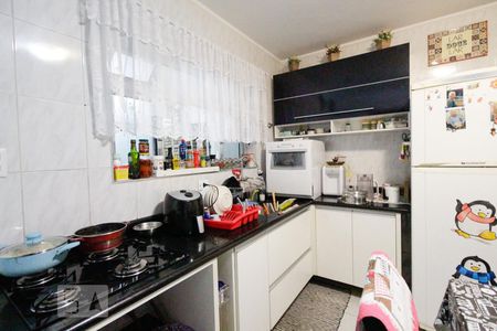 Casa à venda com 165m², 3 quartos e 3 vagas Casa à venda com 165m², 3 quartos e 3 vagasCozinha