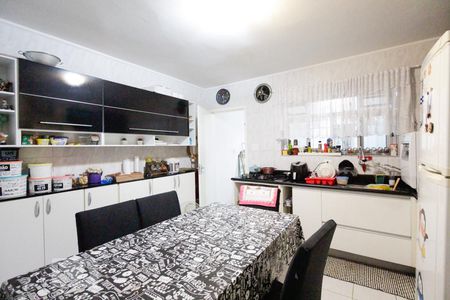 Casa à venda com 165m², 3 quartos e 3 vagas Casa à venda com 165m², 3 quartos e 3 vagasCozinha