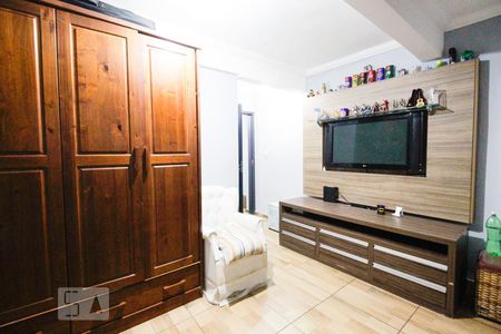 Casa à venda com 165m², 3 quartos e 3 vagas Casa à venda com 165m², 3 quartos e 3 vagassuíte 2