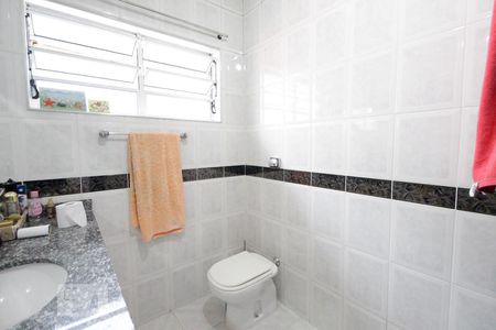 Casa à venda com 165m², 3 quartos e 3 vagas Casa à venda com 165m², 3 quartos e 3 vagassuíte 1