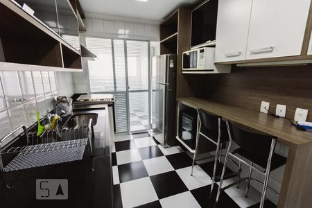 Apartamento para alugar com 94m², 2 quartos e 2 vagas Apartamento para alugar com 94m², 2 quartos e 2 vagasCozinha