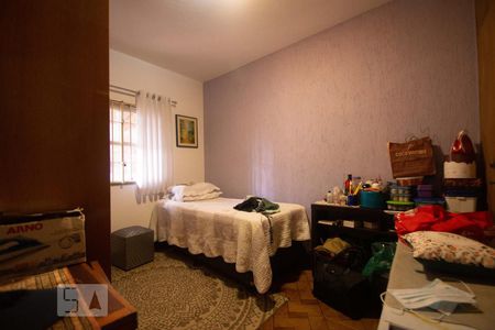 Casa à venda com 250m², 3 quartos e 1 vaga Casa à venda com 250m², 3 quartos e 1 vagaQuarto (Casa dos Fundos)