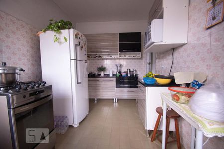 Casa à venda com 250m², 3 quartos e 1 vaga Casa à venda com 250m², 3 quartos e 1 vagaCozinha (Casa dos Fundos)