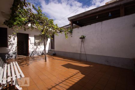 Casa à venda com 250m², 3 quartos e 1 vaga Casa à venda com 250m², 3 quartos e 1 vagaQuintal dos Fundos