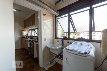 Apartamento à venda com 138m², 3 quartos e 2 vagas Apartamento à venda com 138m², 3 quartos e 2 vagasÁrea de Serviço