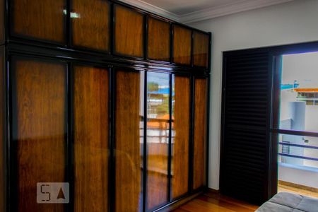 Casa à venda com 630m², 4 quartos e 8 vagasSuíte 4