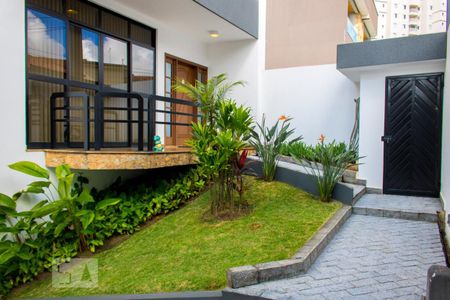 Casa à venda com 630m², 4 quartos e 8 vagasÁrea Externa