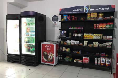Studio à venda com 35m², 1 quarto e 1 vaga Studio à venda com 35m², 1 quarto e 1 vagaMercado