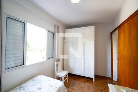 Casa à venda com 280m², 4 quartos e 2 vagas Casa à venda com 280m², 4 quartos e 2 vagasQuarto 2