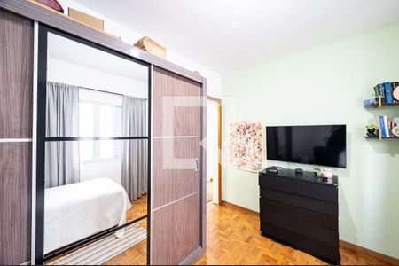 Casa à venda com 280m², 4 quartos e 2 vagas Casa à venda com 280m², 4 quartos e 2 vagasQuarto 1