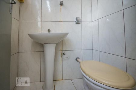 Apartamento à venda com 70m², 2 quartos e 1 vaga Apartamento à venda com 70m², 2 quartos e 1 vagaBanheiro de Serviço