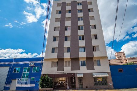 Apartamento à venda com 70m², 2 quartos e 1 vaga Apartamento à venda com 70m², 2 quartos e 1 vagaFachada