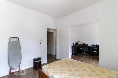 Casa à venda com 300m², 5 quartos e 2 vagas Casa à venda com 300m², 5 quartos e 2 vagasQuarto 1