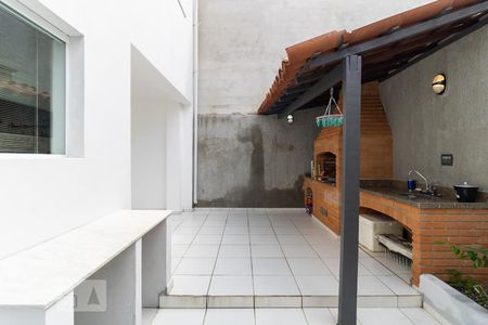 Casa à venda com 300m², 5 quartos e 2 vagas Casa à venda com 300m², 5 quartos e 2 vagasÁrea Externa