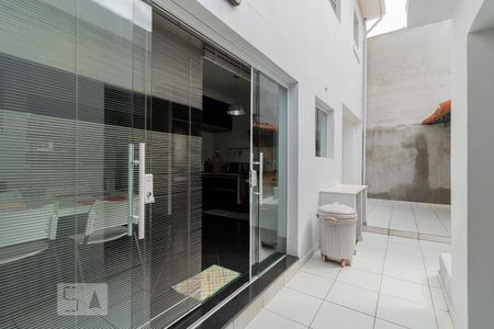 Casa à venda com 300m², 5 quartos e 2 vagas Casa à venda com 300m², 5 quartos e 2 vagasÁrea Externa