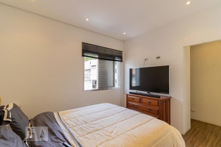 Casa à venda com 300m², 5 quartos e 2 vagas Casa à venda com 300m², 5 quartos e 2 vagasSuíte