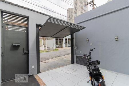 Casa à venda com 300m², 5 quartos e 2 vagas Casa à venda com 300m², 5 quartos e 2 vagasGaragem