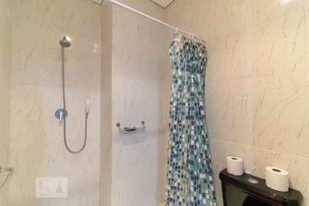 Casa à venda com 300m², 5 quartos e 2 vagas Casa à venda com 300m², 5 quartos e 2 vagasBanheiro da Suíte 2