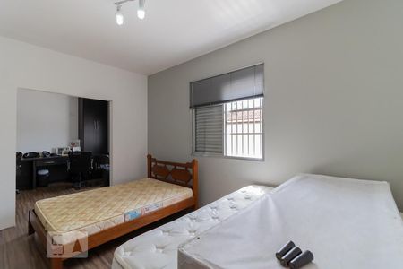 Casa à venda com 300m², 5 quartos e 2 vagas Casa à venda com 300m², 5 quartos e 2 vagasQuarto 1