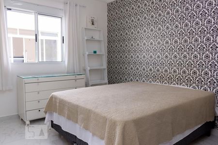 Casa à venda com 450m², 4 quartos e 6 vagasSuíte 2