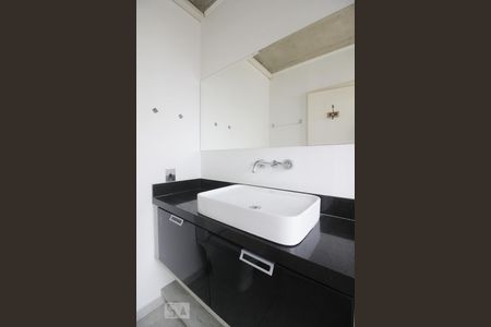 Apartamento à venda com 75m², 2 quartos e 2 vagasPia