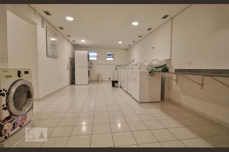 Apartamento à venda com 75m², 2 quartos e 2 vagasLavanderia