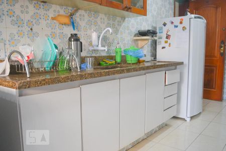 Apartamento à venda com 77m², 2 quartos e 1 vaga Apartamento à venda com 77m², 2 quartos e 1 vagaCozinha