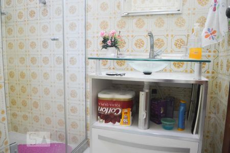 Apartamento à venda com 77m², 2 quartos e 1 vaga Apartamento à venda com 77m², 2 quartos e 1 vagaBanheiro