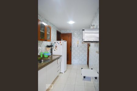 Apartamento à venda com 77m², 2 quartos e 1 vaga Apartamento à venda com 77m², 2 quartos e 1 vagaCozinha