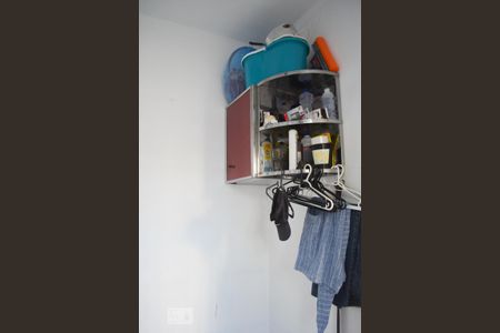 Apartamento à venda com 77m², 2 quartos e 1 vaga Apartamento à venda com 77m², 2 quartos e 1 vagaQuarto de Serviço