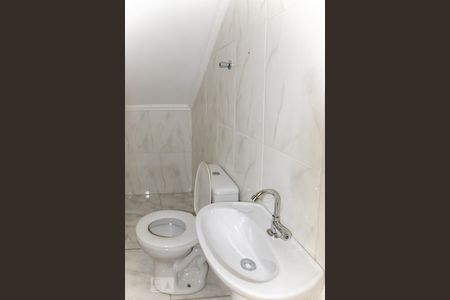 Lavabo de casa de condomínio para alugar com 2 quartos, 60m² em Parada Xv de Novembro, São Paulo