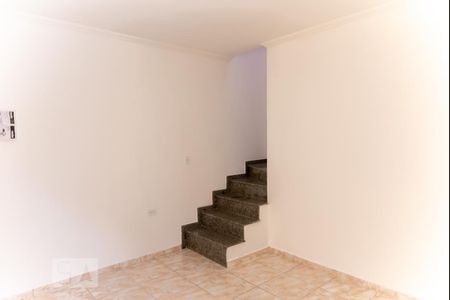 Sala de casa de condomínio para alugar com 2 quartos, 60m² em Parada Xv de Novembro, São Paulo