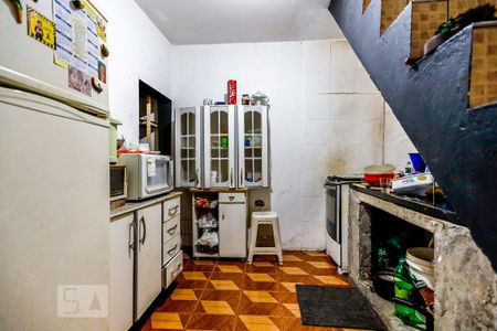 Casa à venda com 156m², 4 quartos e 2 vagas Casa à venda com 156m², 4 quartos e 2 vagasCozinha