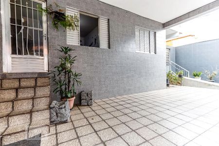 Casa à venda com 156m², 4 quartos e 2 vagas Casa à venda com 156m², 4 quartos e 2 vagasGaragem