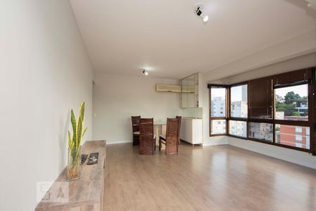 Sala  de apartamento para alugar com 3 quartos, 127m² em Rio Branco, Porto Alegre