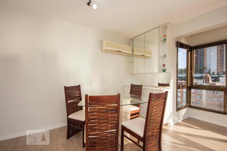 Sala  de apartamento para alugar com 3 quartos, 127m² em Rio Branco, Porto Alegre