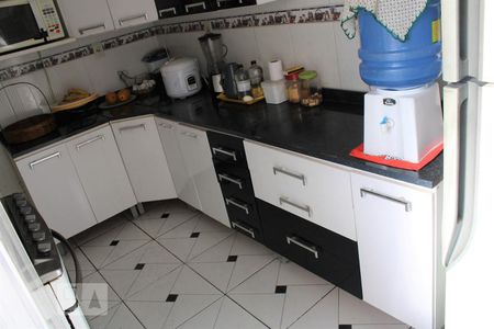 Apartamento à venda com 70m², 2 quartos e sem vagaCozinha - armários