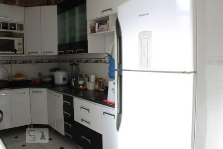 Apartamento à venda com 70m², 2 quartos e sem vagaCozinha