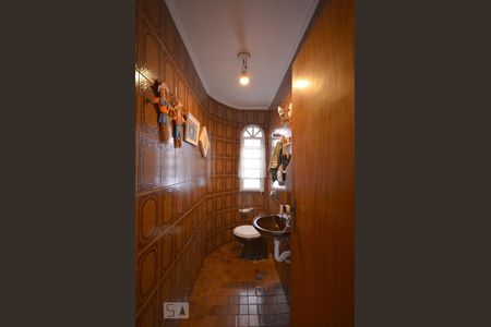 Casa à venda com 554m², 4 quartos e 4 vagas Casa à venda com 554m², 4 quartos e 4 vagasLavabo