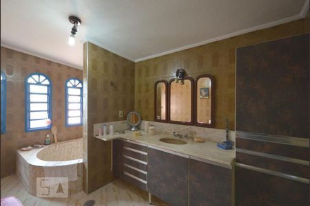 Casa à venda com 554m², 4 quartos e 4 vagas Casa à venda com 554m², 4 quartos e 4 vagasSuite Quarto 1