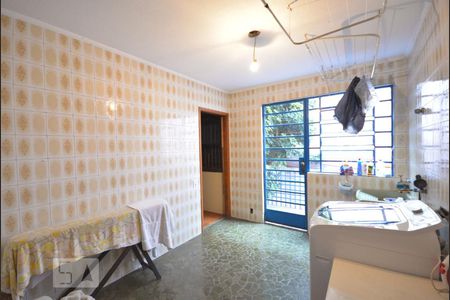 Casa à venda com 554m², 4 quartos e 4 vagas Casa à venda com 554m², 4 quartos e 4 vagasArea de Serviço