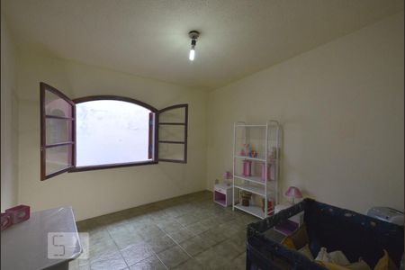 Casa à venda com 554m², 4 quartos e 4 vagas Casa à venda com 554m², 4 quartos e 4 vagasQuarto 2